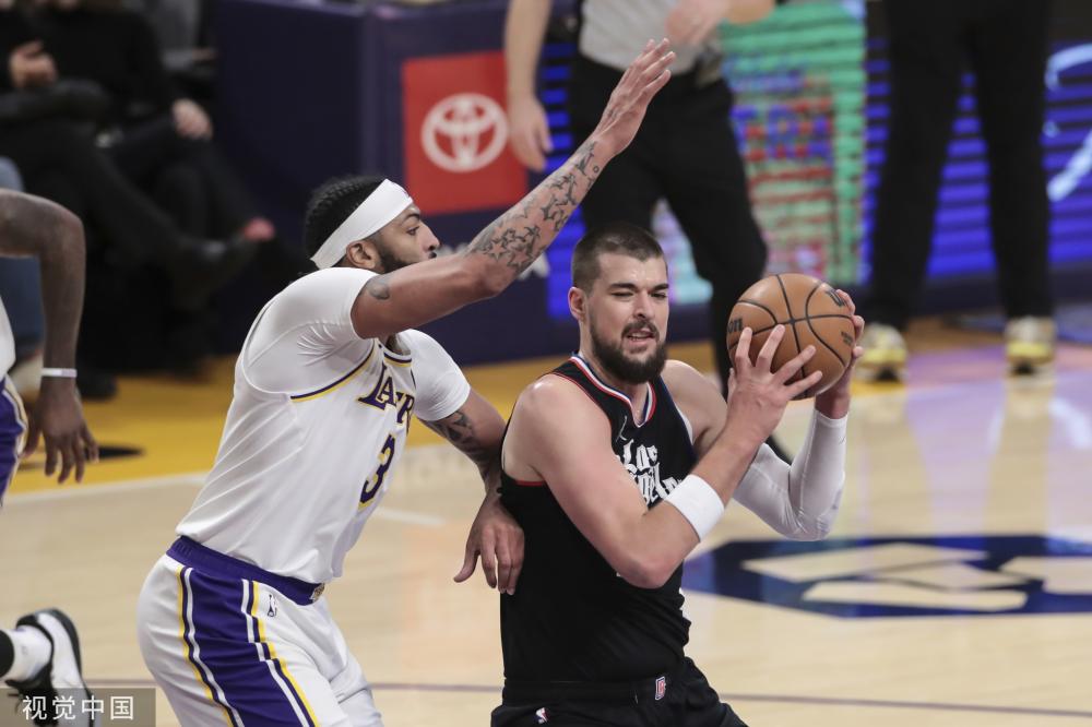 划在夏窗中 划在夏窗中