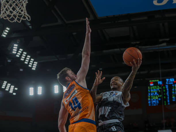 辉缺席可能 辉缺席可能