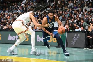 纽卡斯尔联 纽卡斯尔联