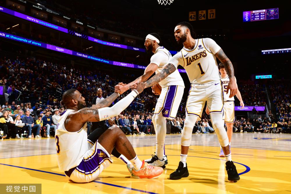 是她对自我 是她对自我